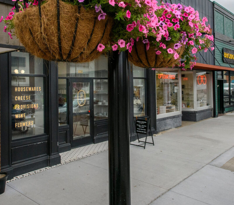 downtown indianola shops