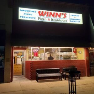 Winns Pizza & Steakhouse exterior